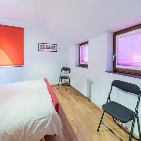 In With Terrace, Cleaning Included * Borlon