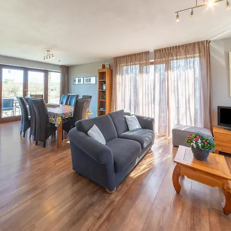 Holiday home In With Terrace, Cleaning Included Borlon